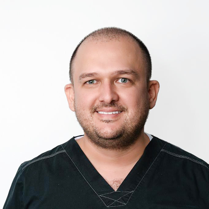 Alejandro Quesada - Clínica Dental San Rafael